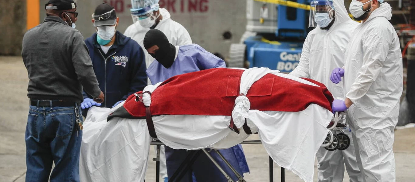 ΗΠΑ: 385 νέοι θάνατοι από κορωνοϊό το τελευταίο 24ωρο - Κάτω από 400 για δεύτερη συνεχόμενη μέρα